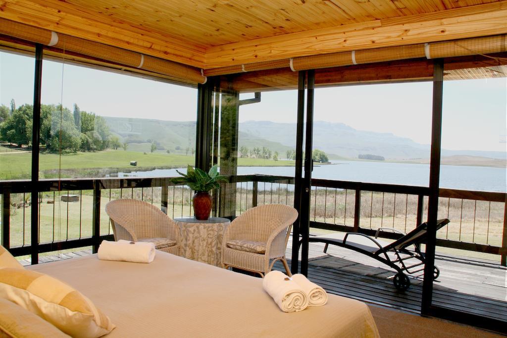 Sani Valley Nature Lodges Himeville Ruang foto