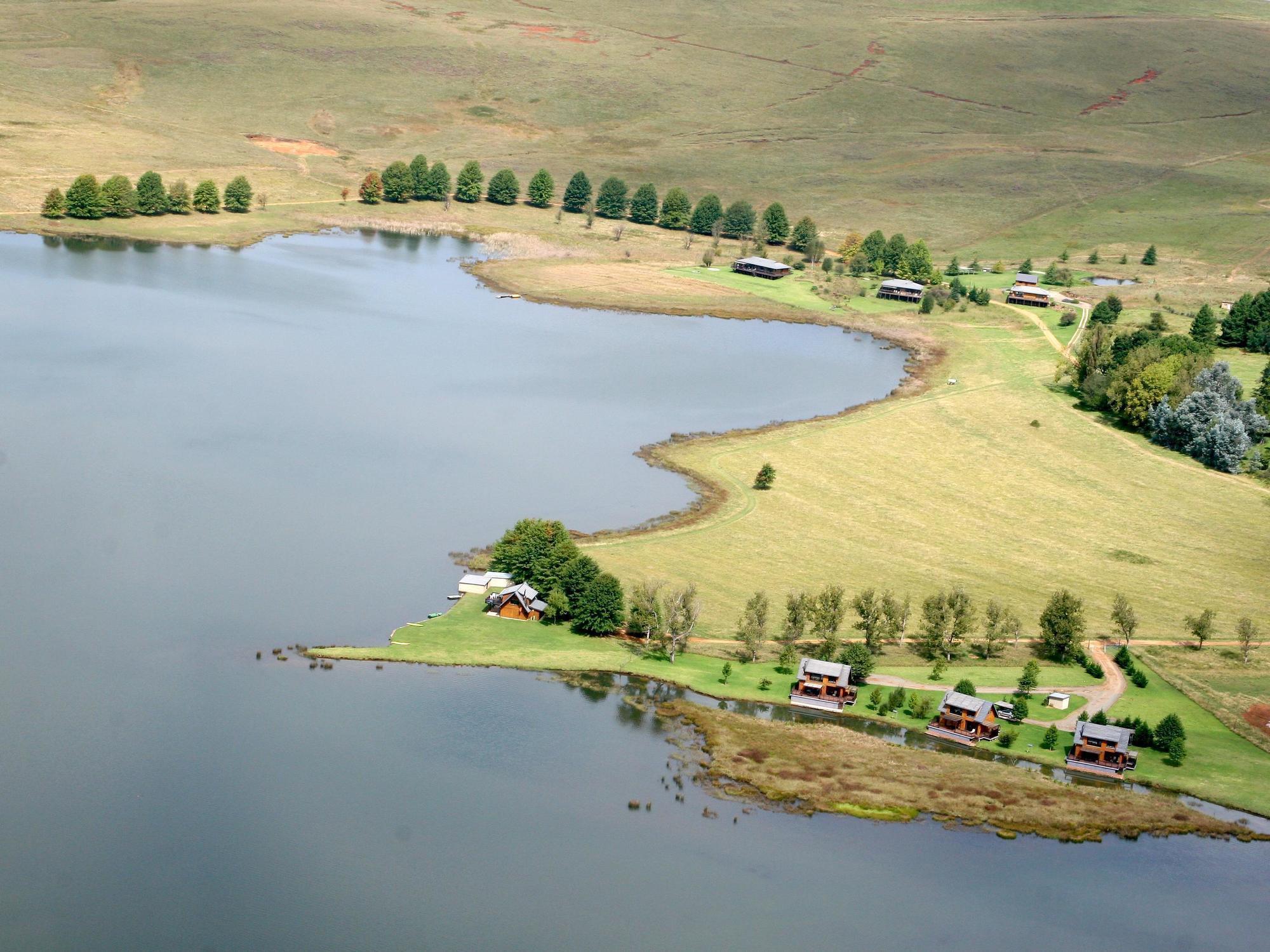 Sani Valley Nature Lodges Himeville Bagian luar foto