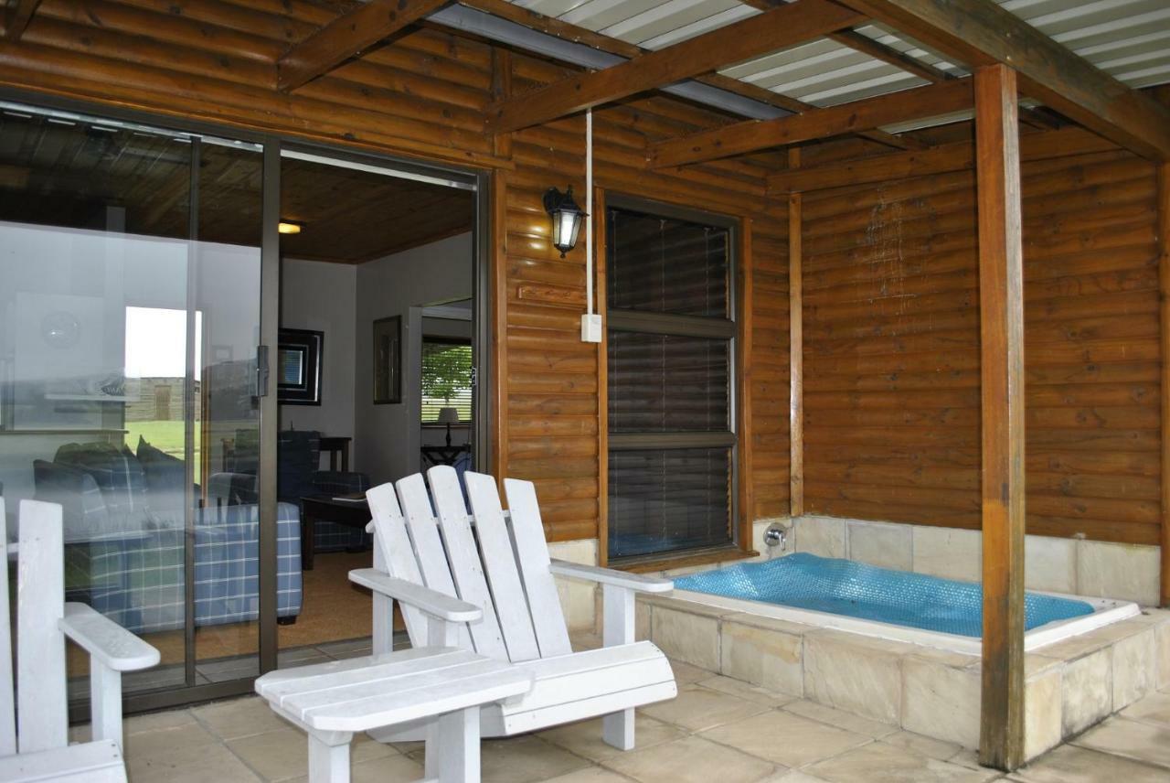 Sani Valley Nature Lodges Himeville Bagian luar foto