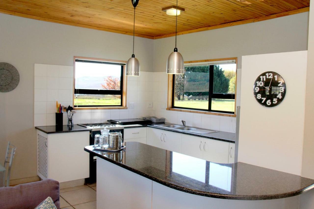 Sani Valley Nature Lodges Himeville Bagian luar foto